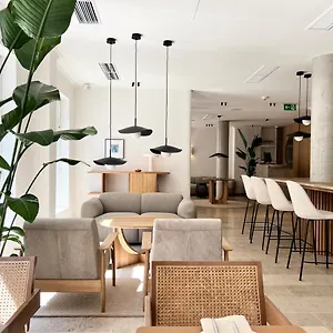 Adelante Boutique Hotel