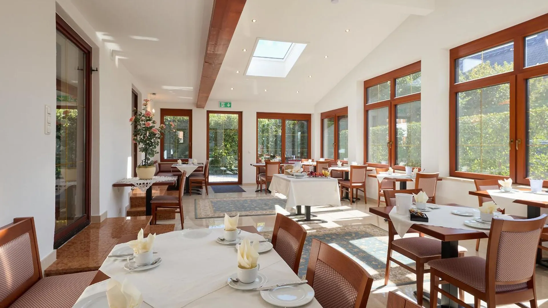 Hotel Garni Demmel Bruckmuhl Guest house